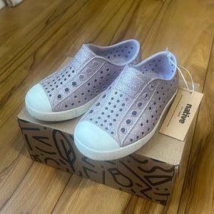 Native shoes size 7C